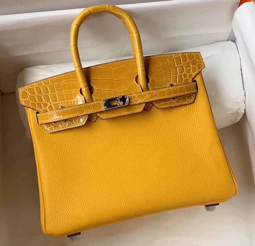 Bvprive on Instagram: “Hermès Himalaya Crocodile/Togo Birkin Touch 25cm  Gold Hardware